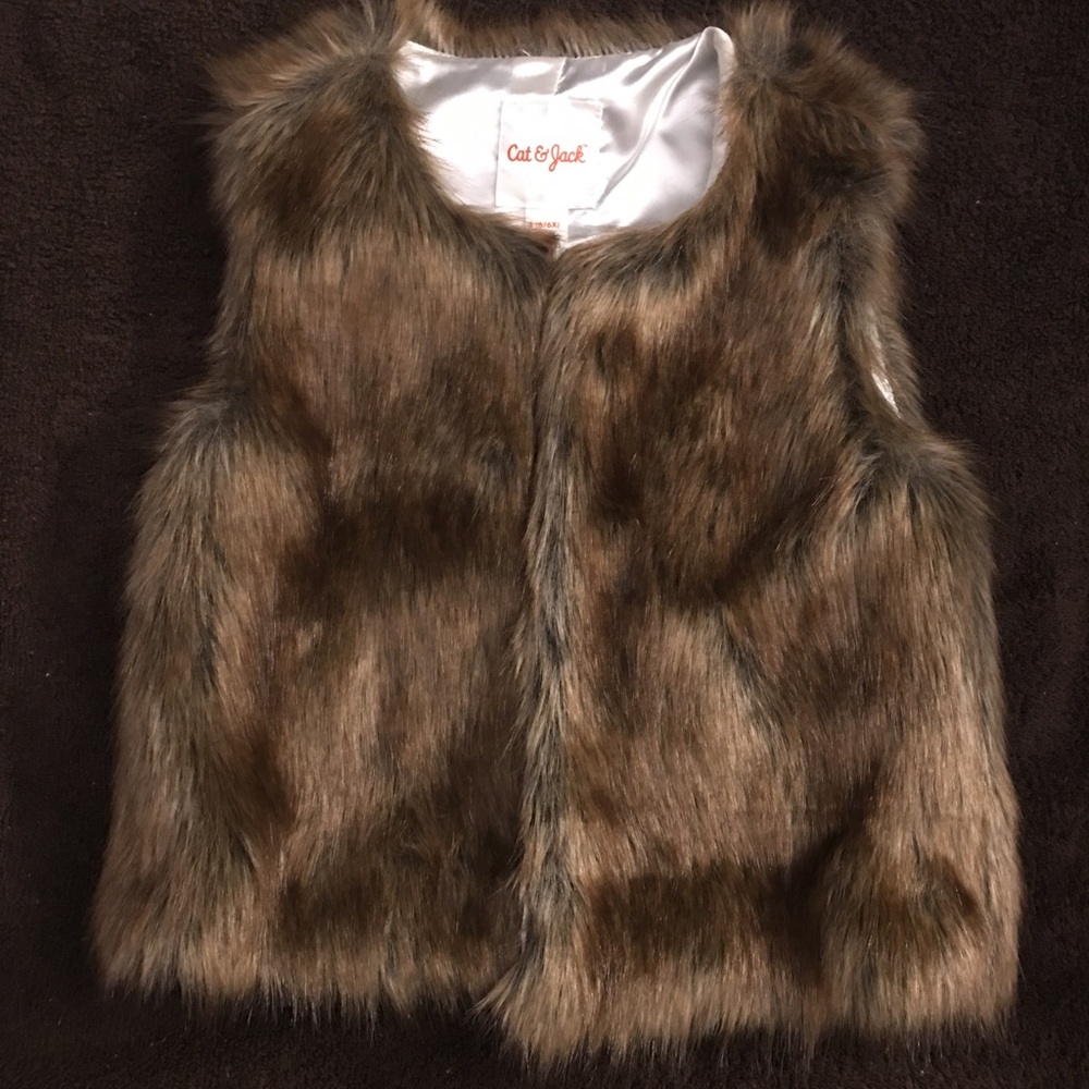 Cat & Jack Kid’s Faux Fur Vest